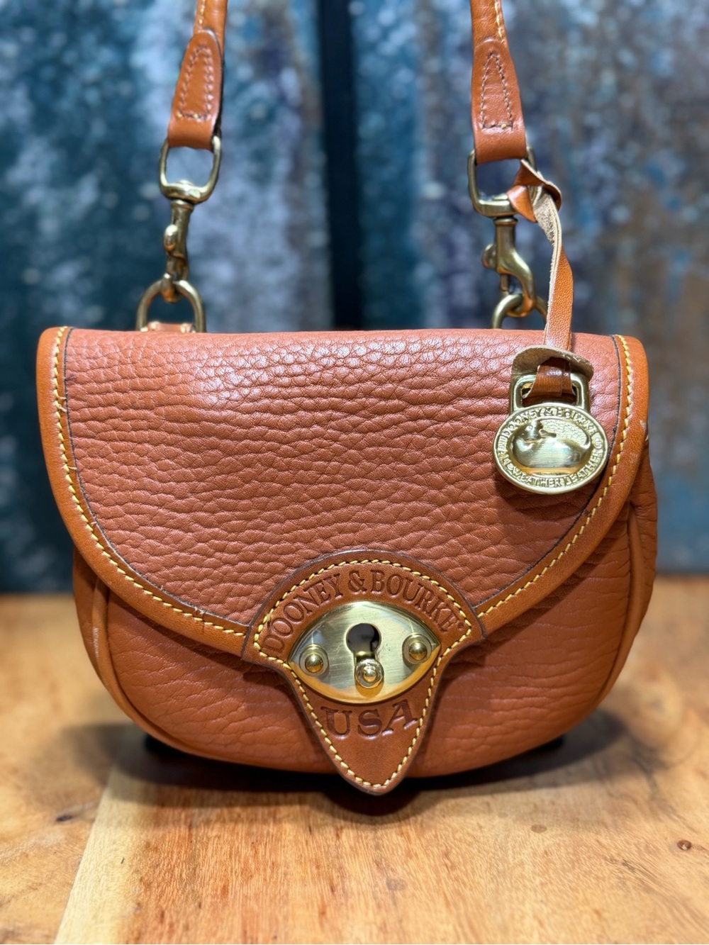 Dooney & Bourke Classic Vintage Cavalry Body Crossbody Belt Bag British Tan